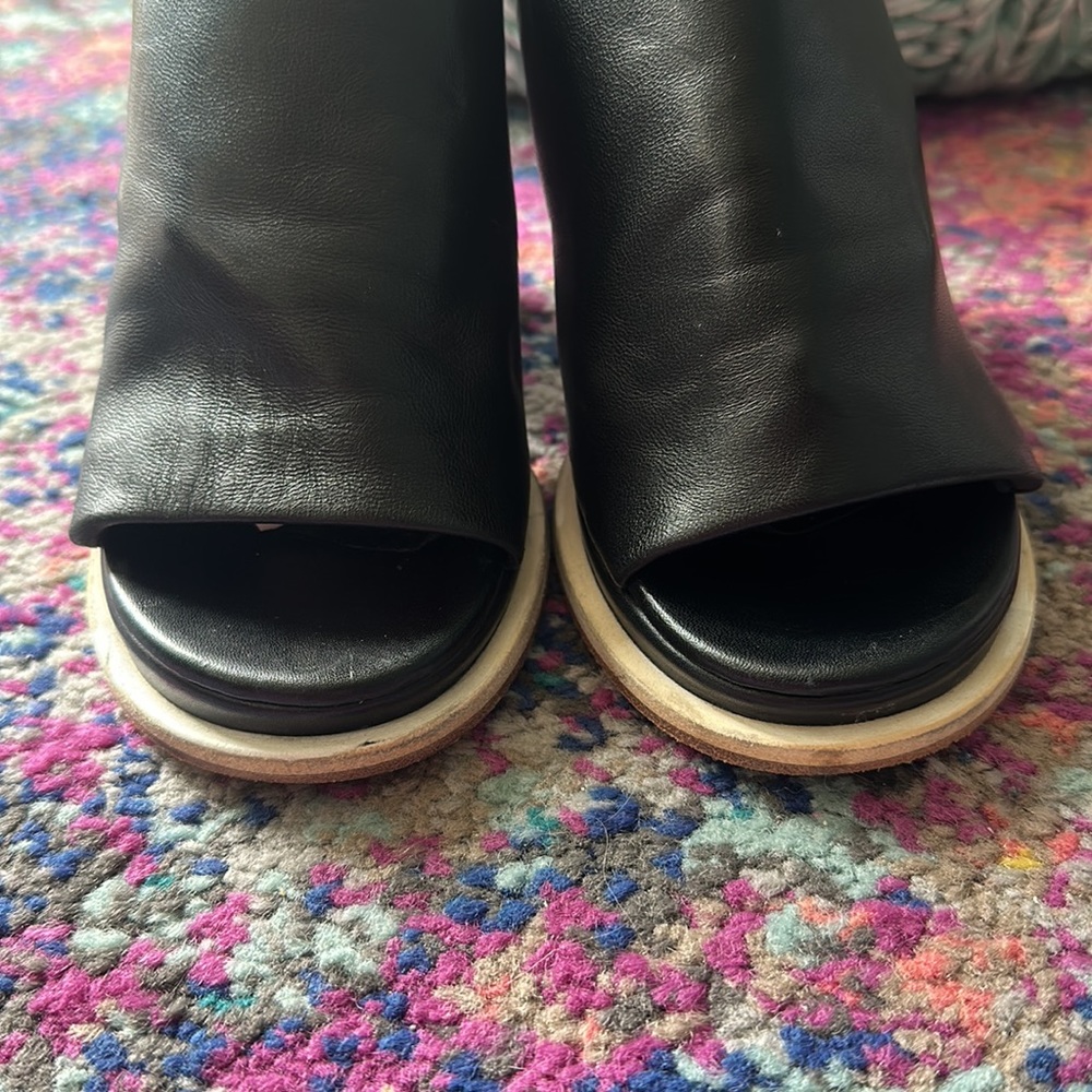 🖤Clergie Heeled Mules🖤 - Picture 13 of 17